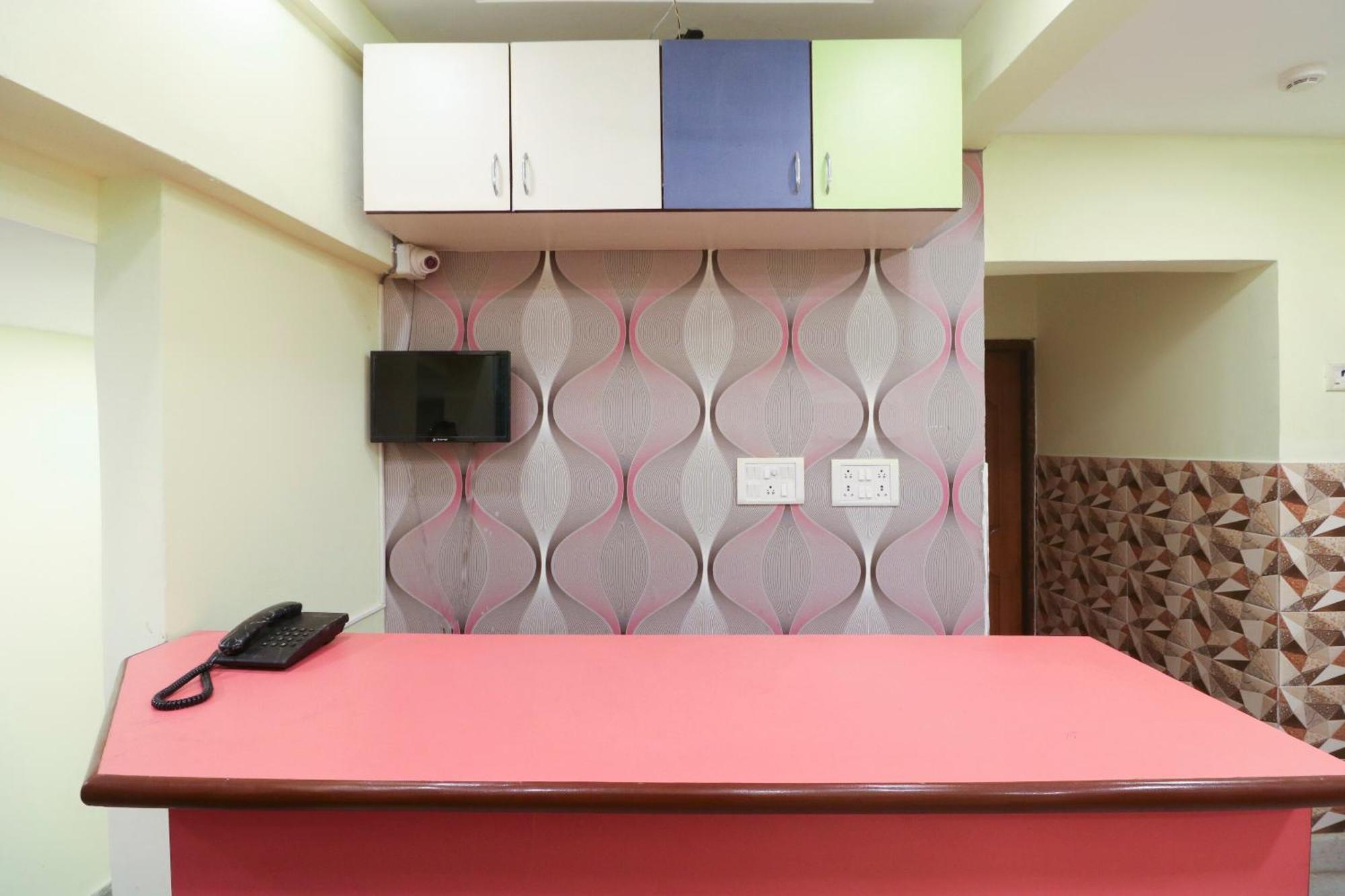 Hotel O Home Cozy Studio Collage Square Hotel Maya International Near St. Thomas'S Church Kolkata Ngoại thất bức ảnh